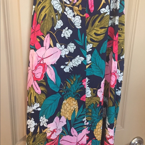 Floral Split Hem Cut Out Off Shoulder Halter Dress - Picture 7 of 8